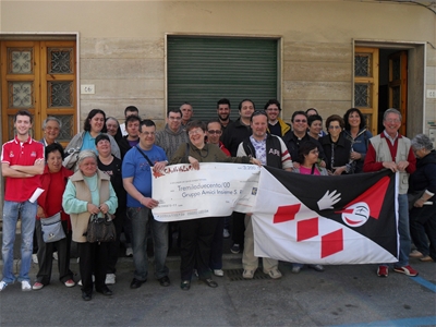 Consegnati i soldi della Riffa 2010 Consegnati i soldi della Riffa 2010